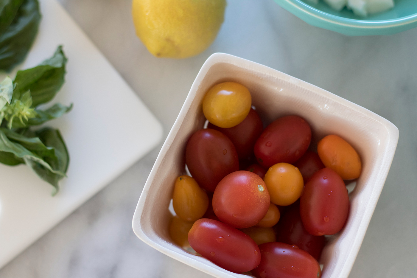 Burrata-with-heirloom-tomatoes-on-joyfetti.com_cherry-tomatoes